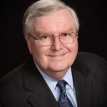 Robert D Leonard Jr